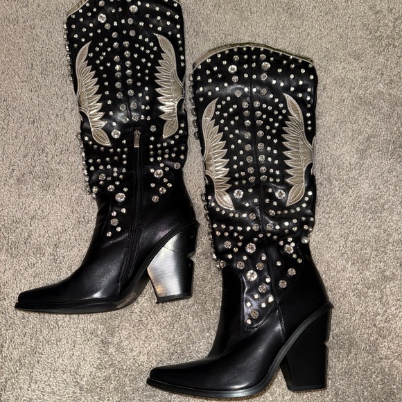 Azalea Wang Shoes - Azalea Wang Upbeat black western boot